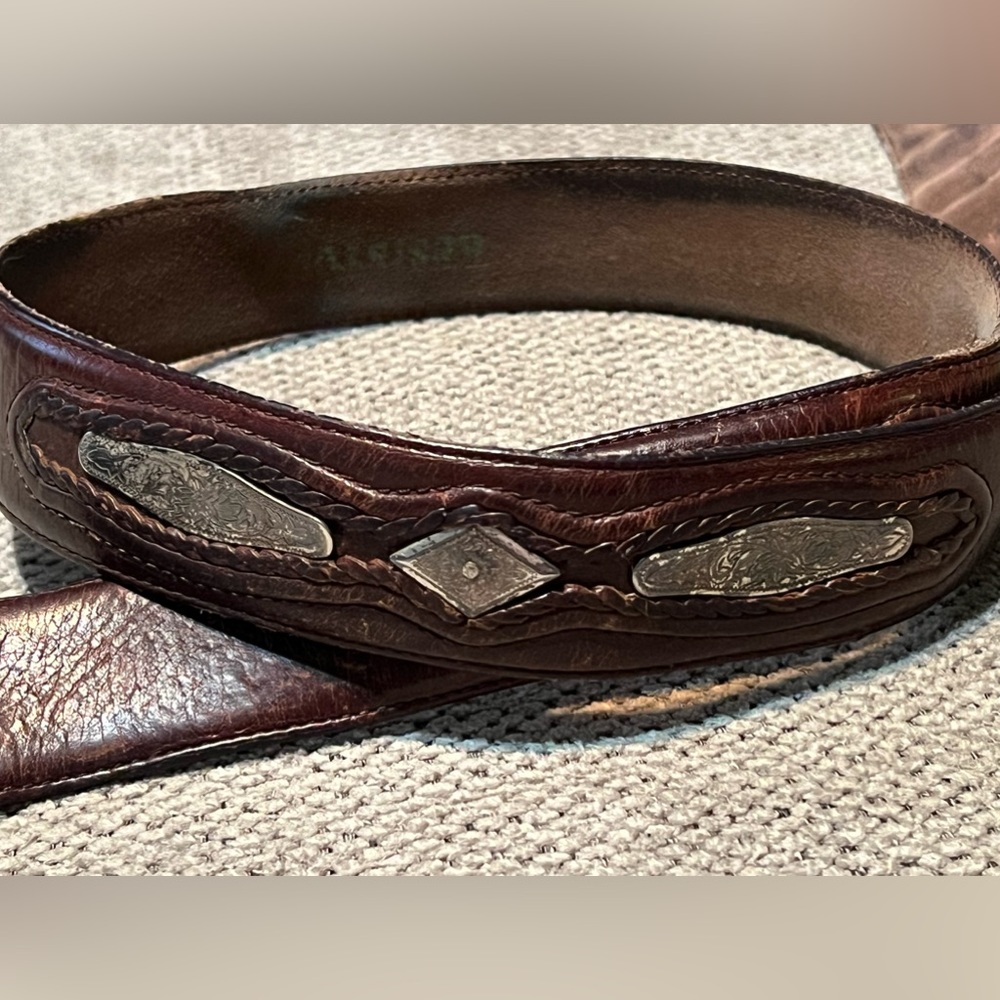 Gorgeous Vintage Leather Belt with‎ Silver Detailing 36